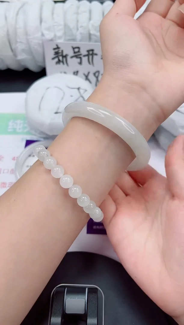 石英岩玉手镯未镶嵌2-58/59