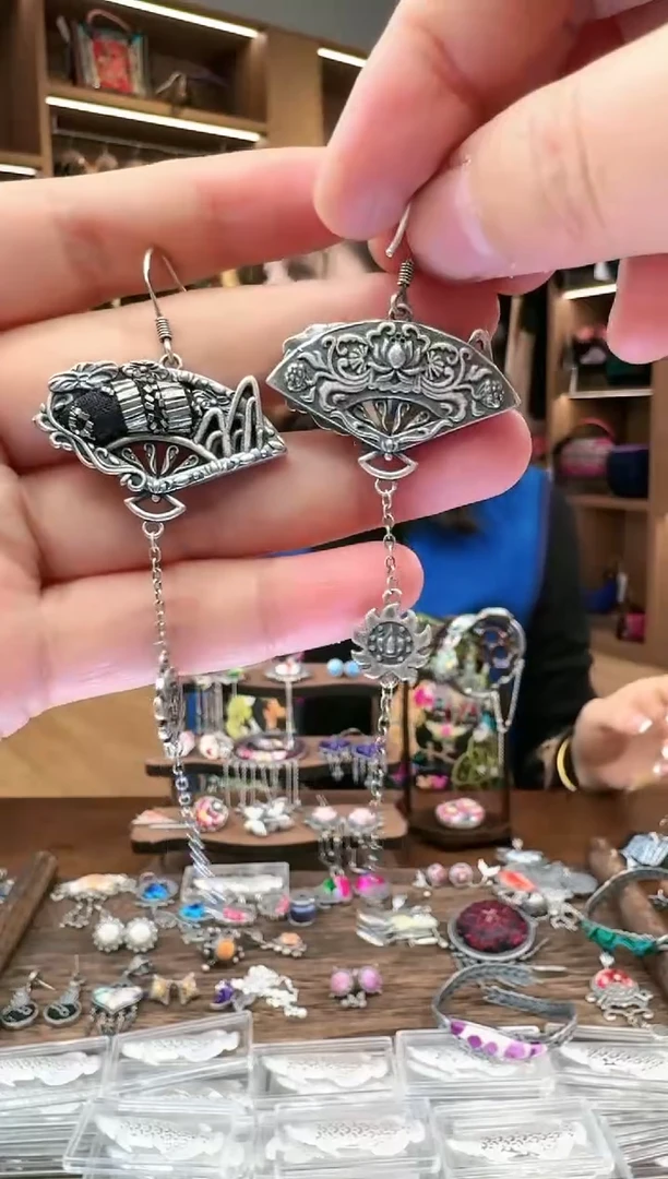 【闪购商品】织绣456黔东南苗族刺绣