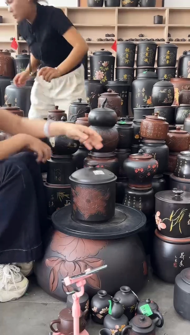 罐完品  线雕牡丹小八饼茶叶罐  韩  041