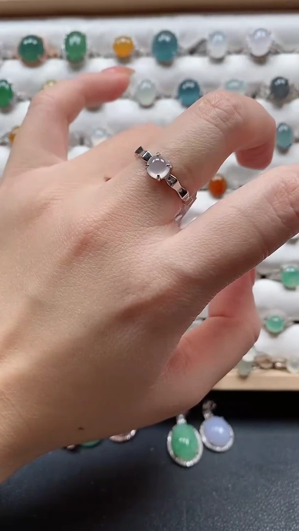 【闪购商品】翡翠戒指银S925镶嵌一物一证一礼盒