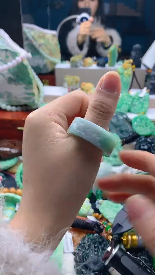 颈饰未镶嵌翡翠天然缅甸a货翡翠22.4