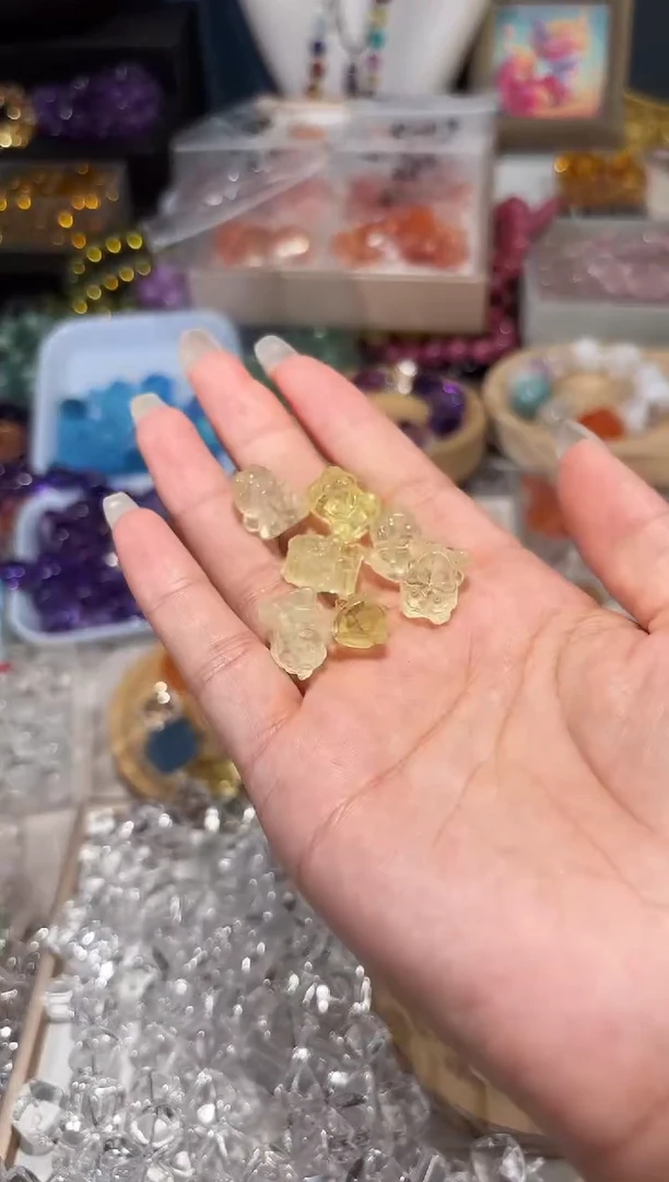 水晶手串未镶嵌黄水晶吞金兽一个宽12