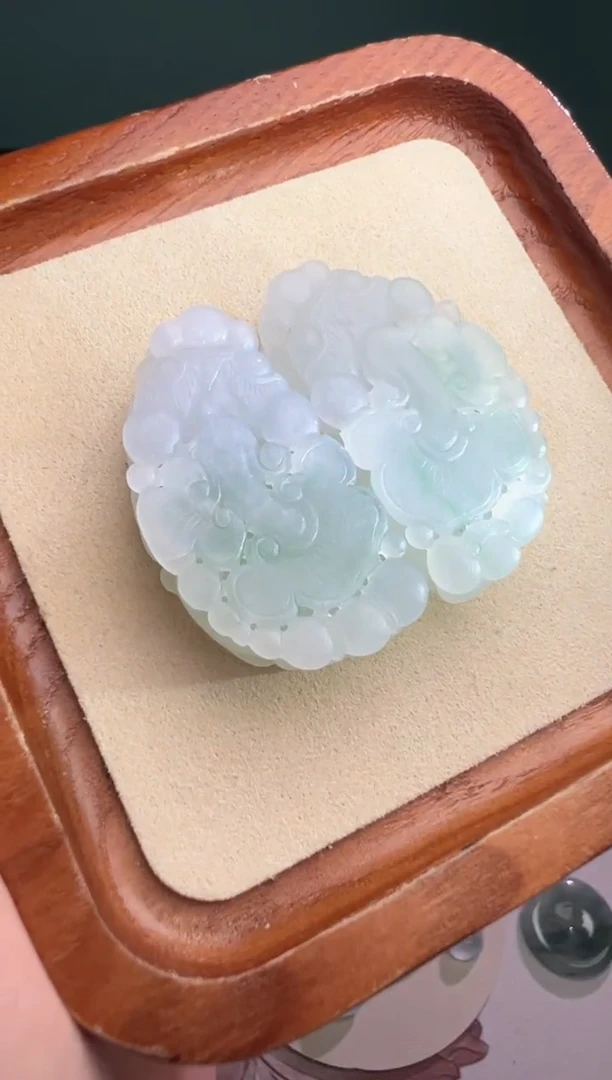 未镶嵌定制翡翠金丝绿如意貔貅