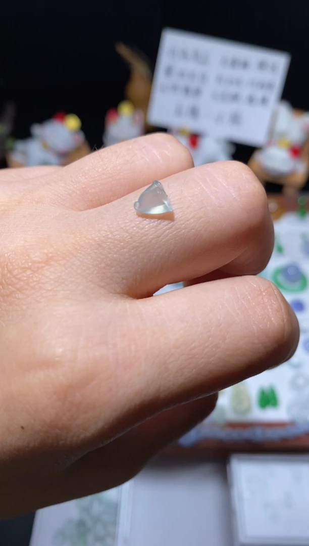 未镶嵌定制翡翠莲蓬