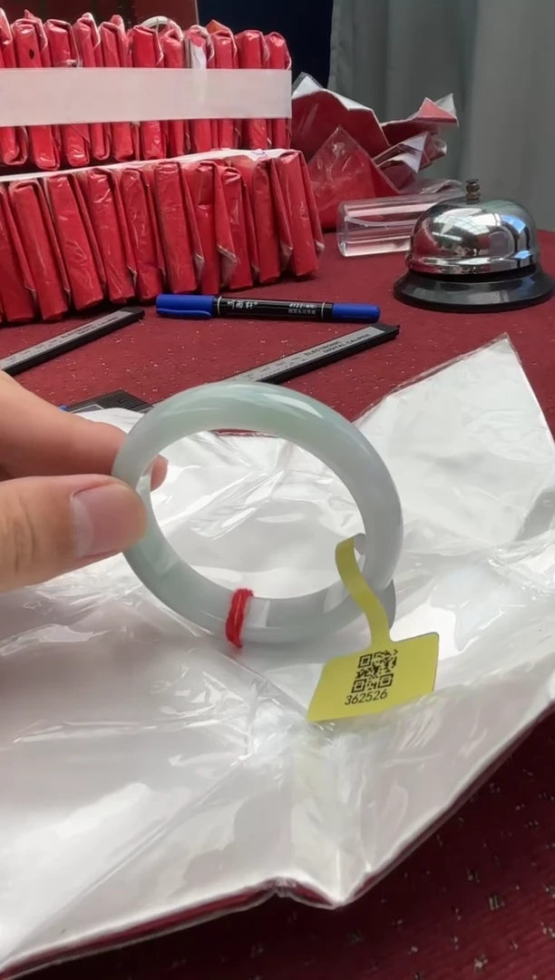 未镶嵌手镯翡翠翡翠手镯7