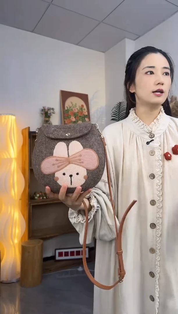 羊毛非遗纯手工包  蛋蛋包蝴蝶结兔子