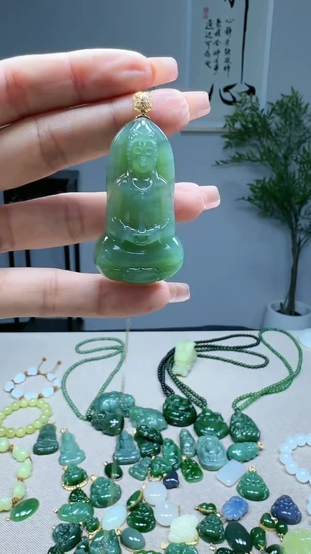 吊坠(不含链)18K金镶嵌和田玉1