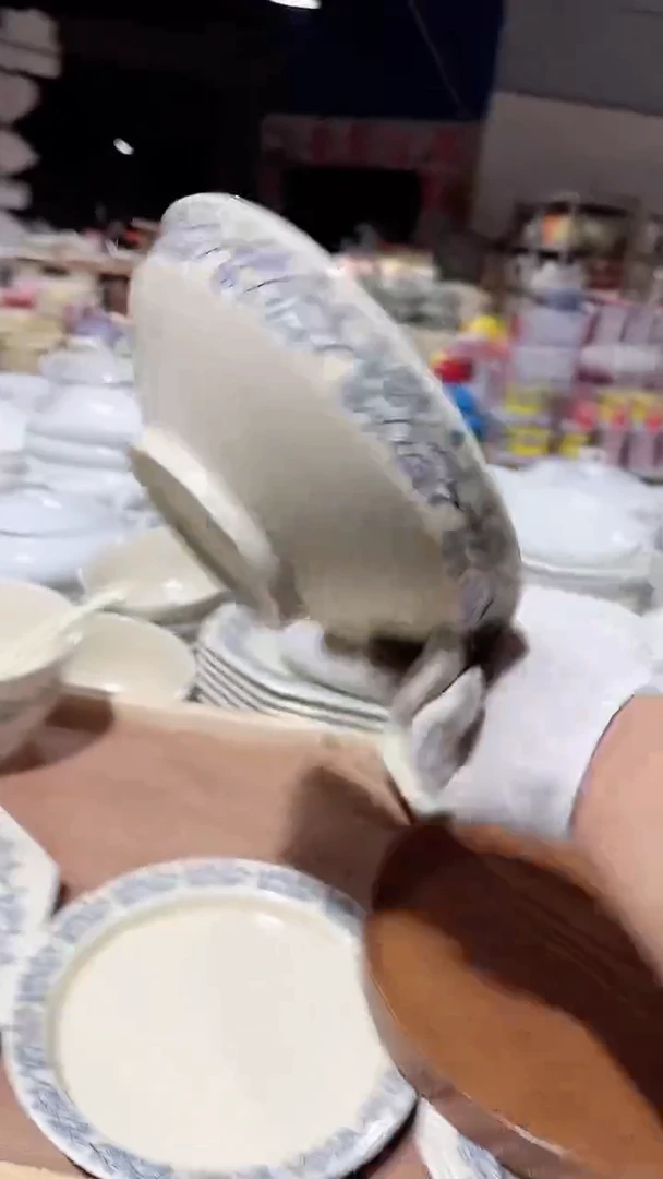 陶瓷蓝玫瑰高脚碗微瑕 凑满20元包邮