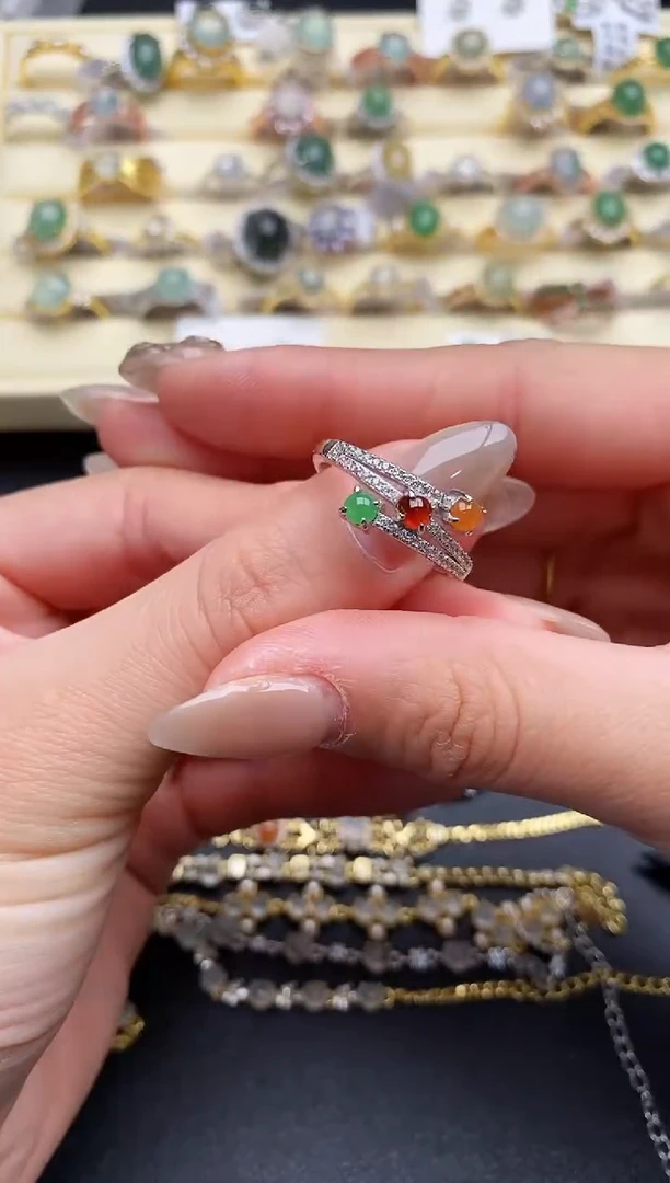 【闪购商品】翡翠戒指银S925镶嵌55555555+5
