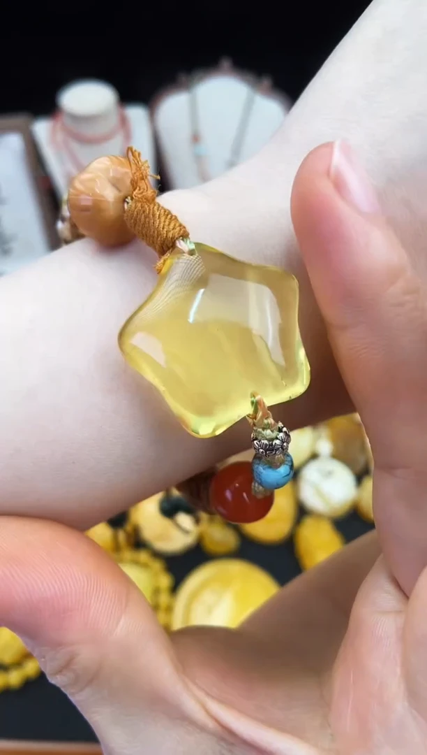 琥珀未镶嵌珠宝奇石柒月