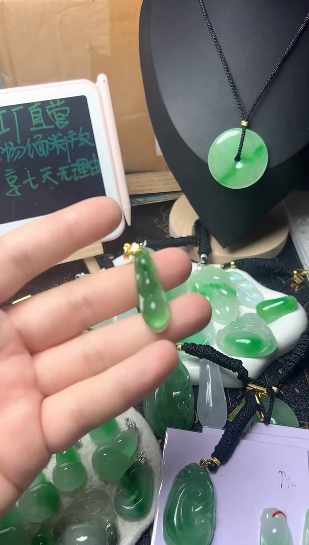 颈饰未镶嵌翡翠所见即所得，一图一物