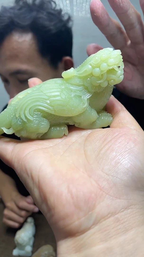 和田玉未镶嵌把件定制