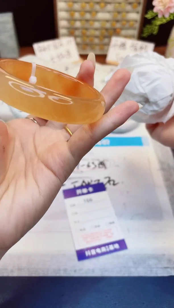 未镶嵌手镯石英质玉166-财气镯-圈口62