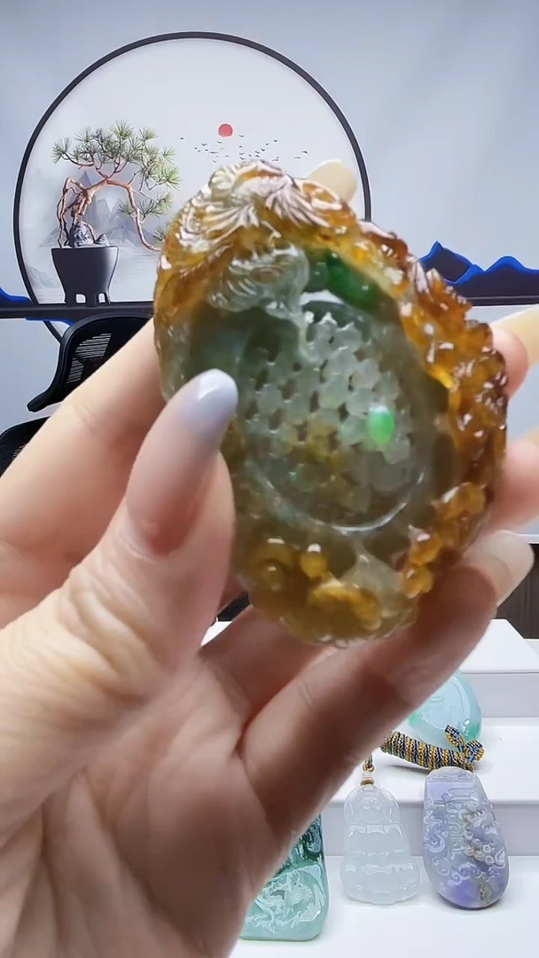 未镶嵌定制翡翠毛货挂件47
