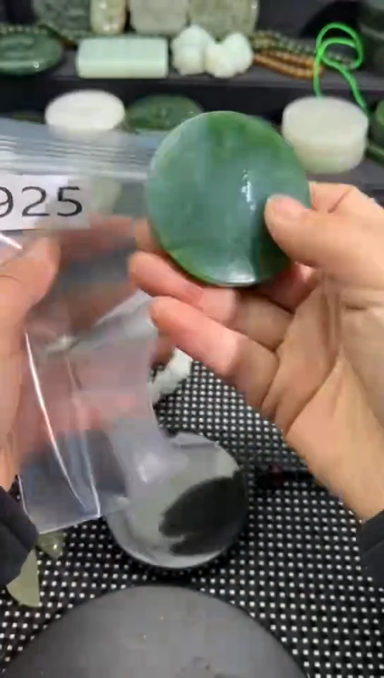 未镶嵌和田玉珠宝半成品镯芯