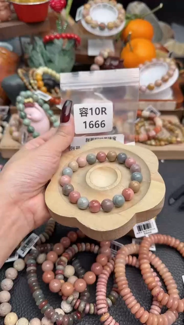 【闪购商品】石英质玉手链未镶嵌10R1666