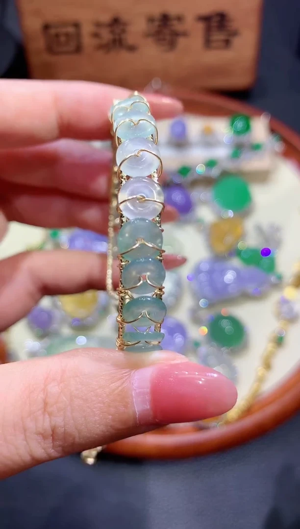 翡翠未镶嵌颈饰1团购多样性发其一