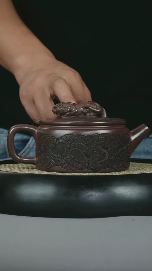 茶壶紫砂  原矿石红 卧虎藏龙