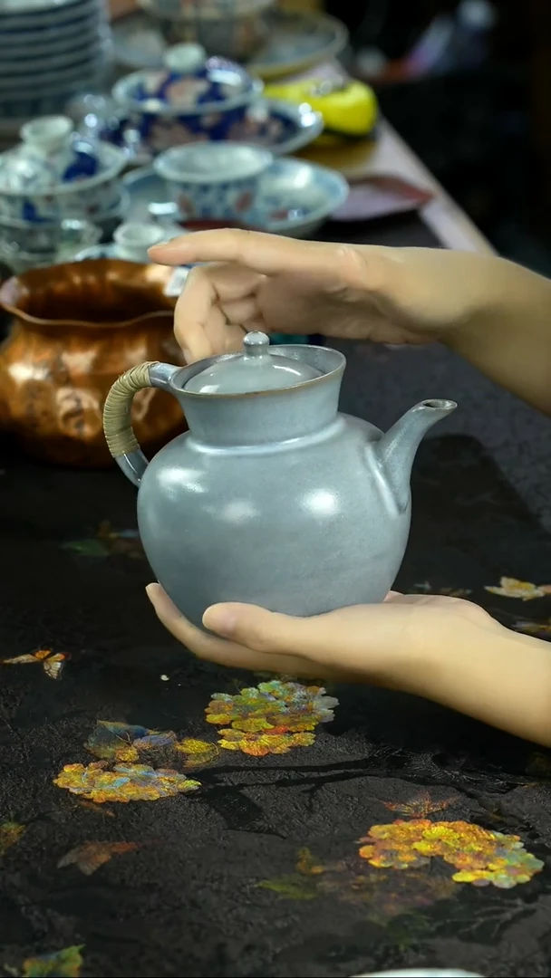 景德镇手绘瓷器放漏场