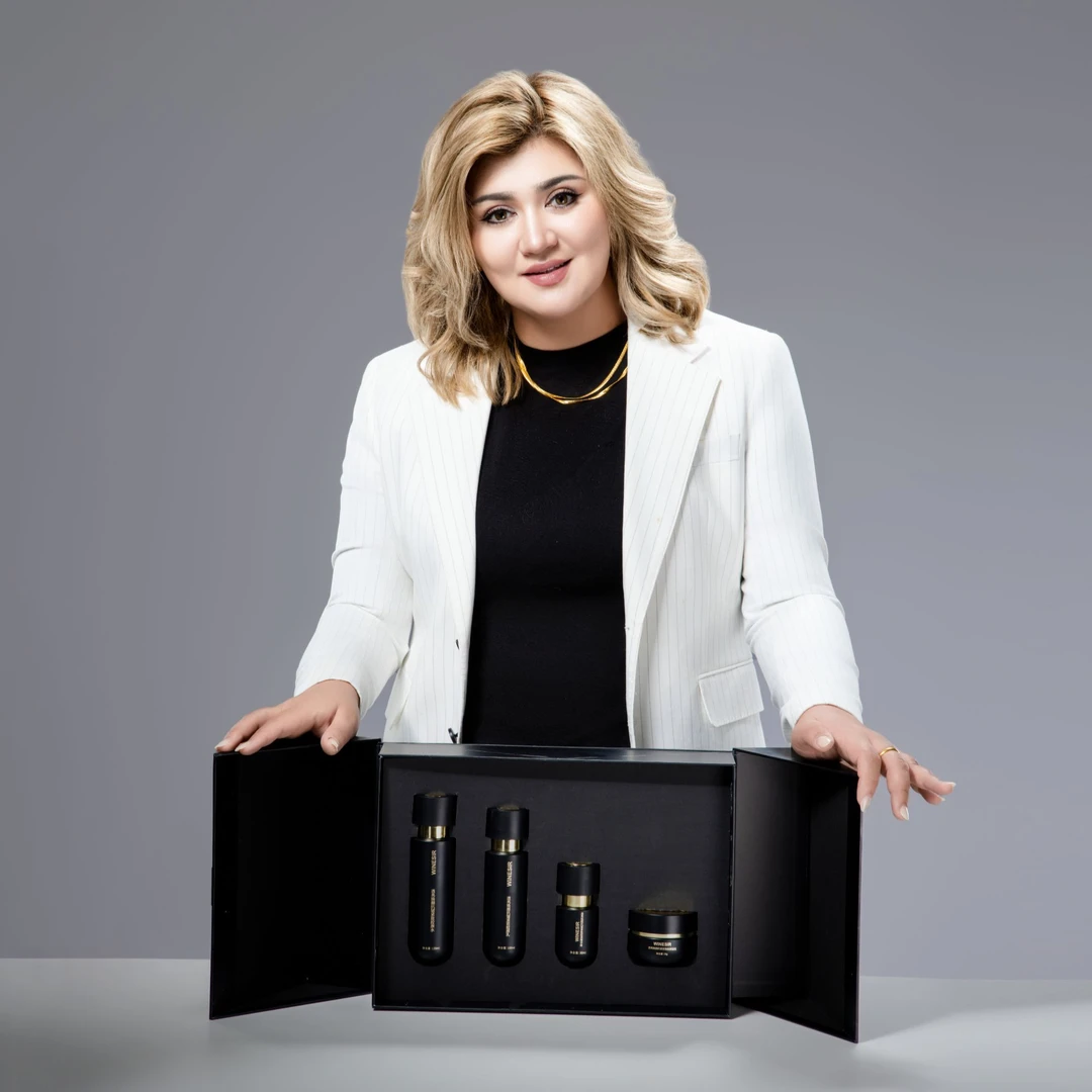 WINESTR透亮焕颜抗皱紧致胶原护肤套盒补水护理修护舒缓套组-1