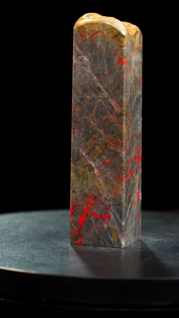 鸡血石刘关张鸡血石