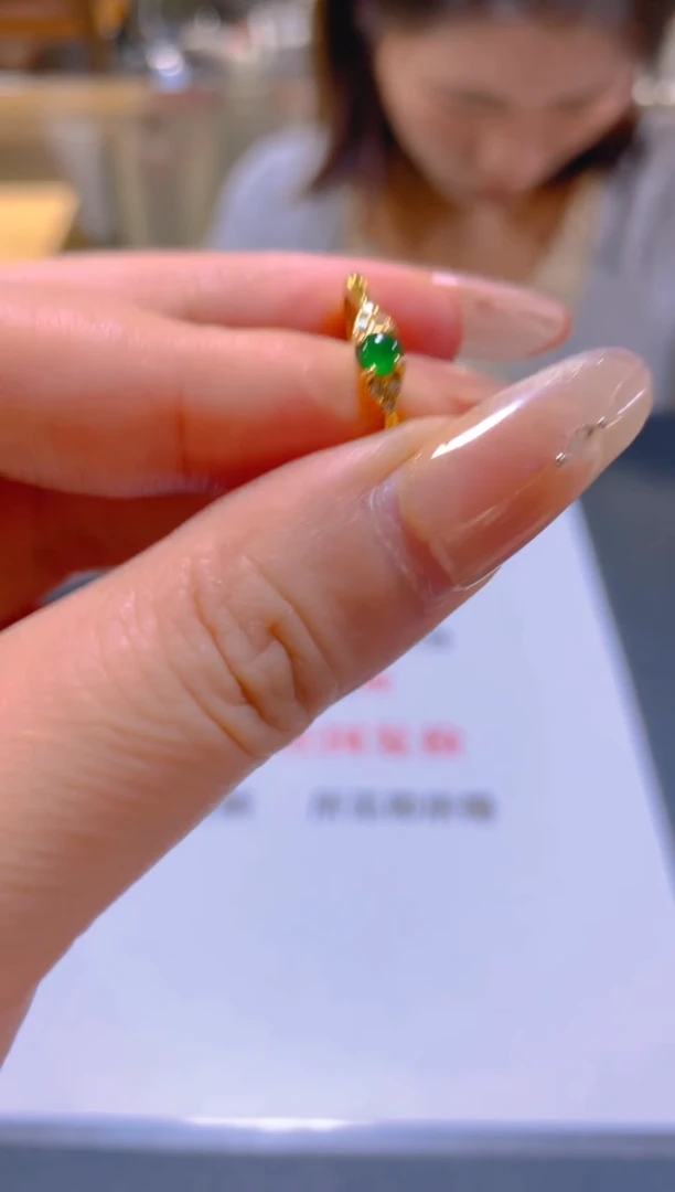 未镶嵌戒指翡翠多样性发一
