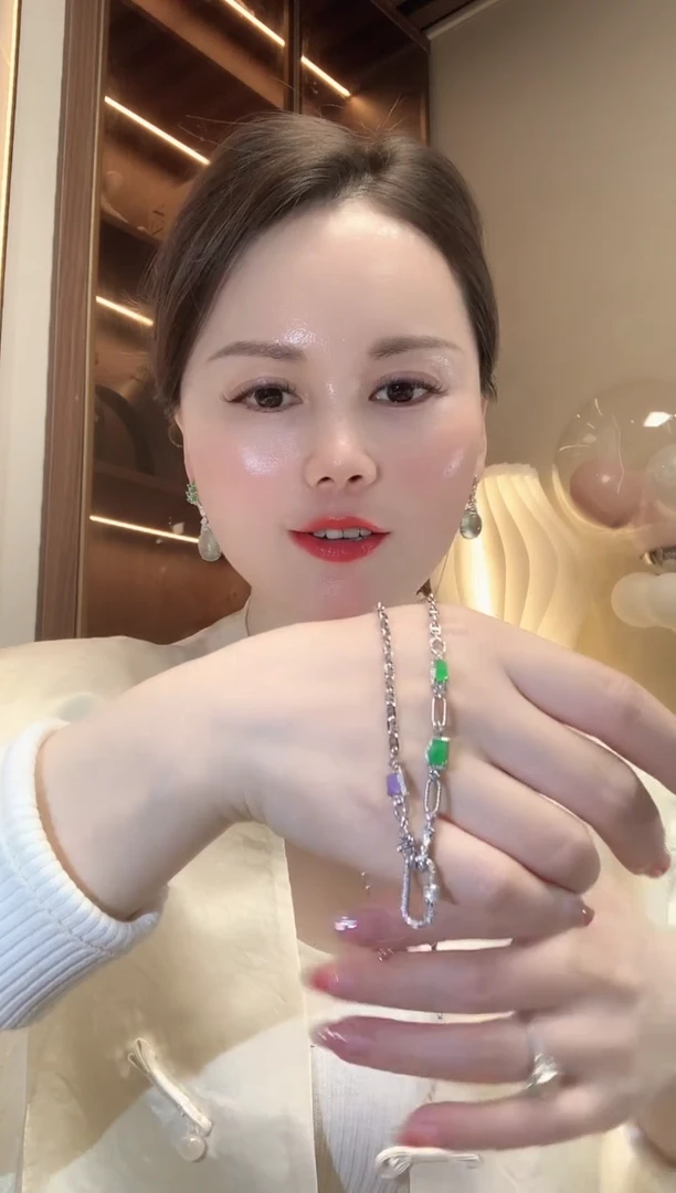 【闪购商品】翡翠项链18K金镶嵌C56 翡翠