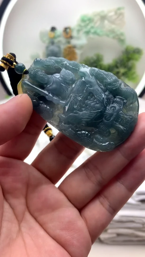 颈饰未镶嵌翡翠不动明王