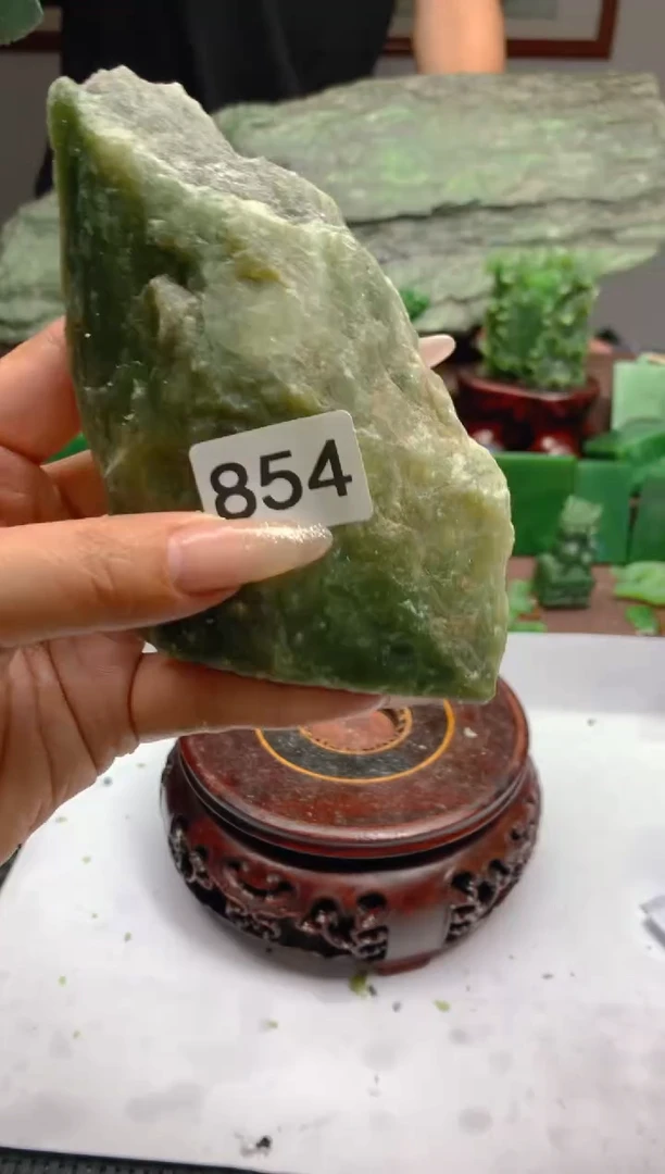 和田玉（碧玉）未镶嵌珠宝半成品854