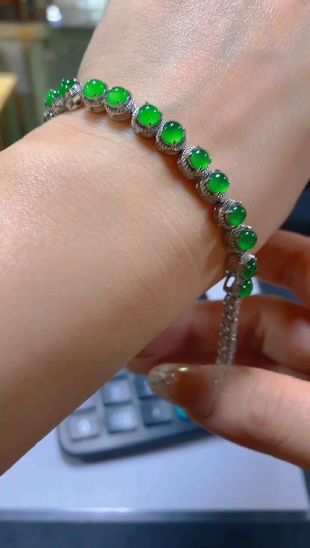 未镶嵌手链翡翠多样性发一