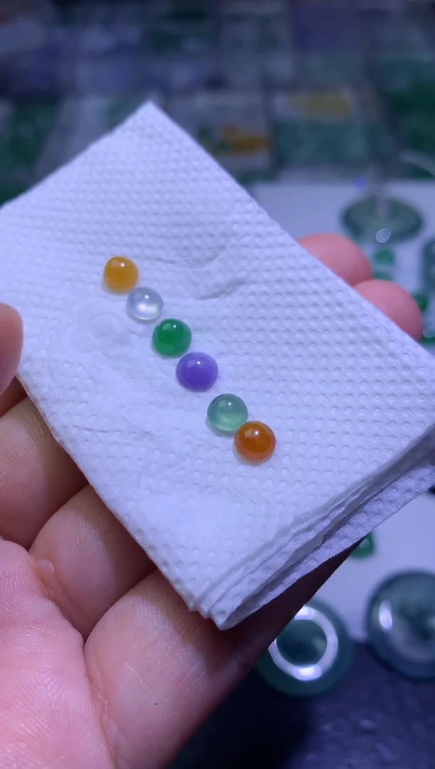 未镶嵌定制翡翠毛货