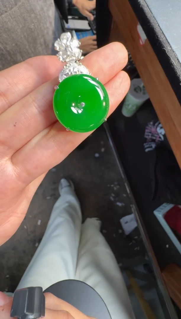 未镶嵌定制翡翠翡翠A货有轻微色差属于正常现象，平安扣1