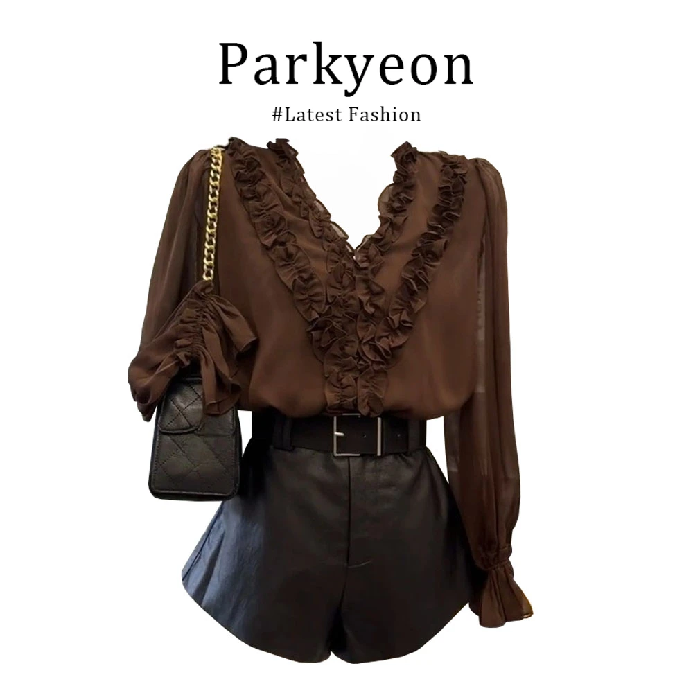 parkyeon早秋穿搭一整套女装美拉德轻奢木耳边长袖衬衫显瘦短裤