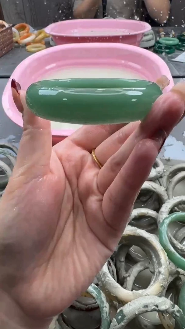 未镶嵌手镯石英质玉16