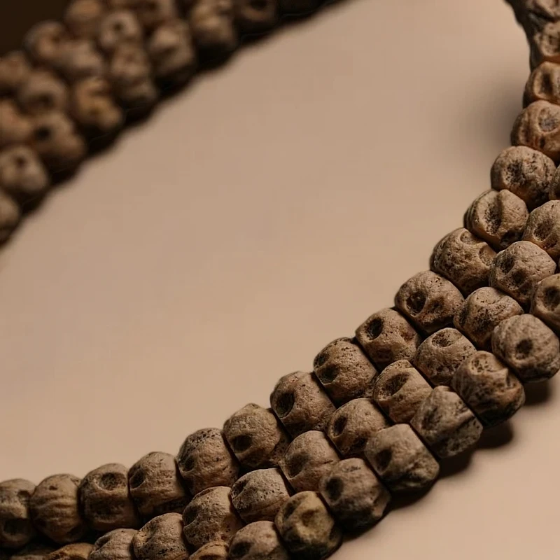 C82  黄昏 原装尸陀林鬼坑柏香籽108长串脖挂吊坠