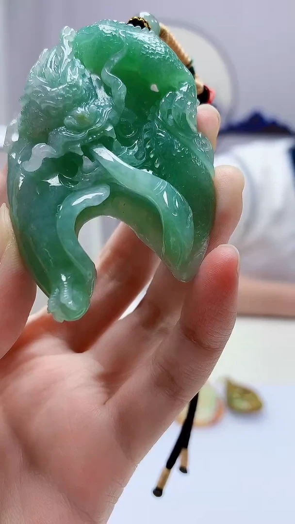 定制翡翠未镶嵌5060zm-毛货挂件