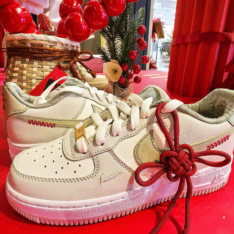 耐克【蛇年限定】Air Force 1新年款空军舒适低帮板鞋HV6000131
