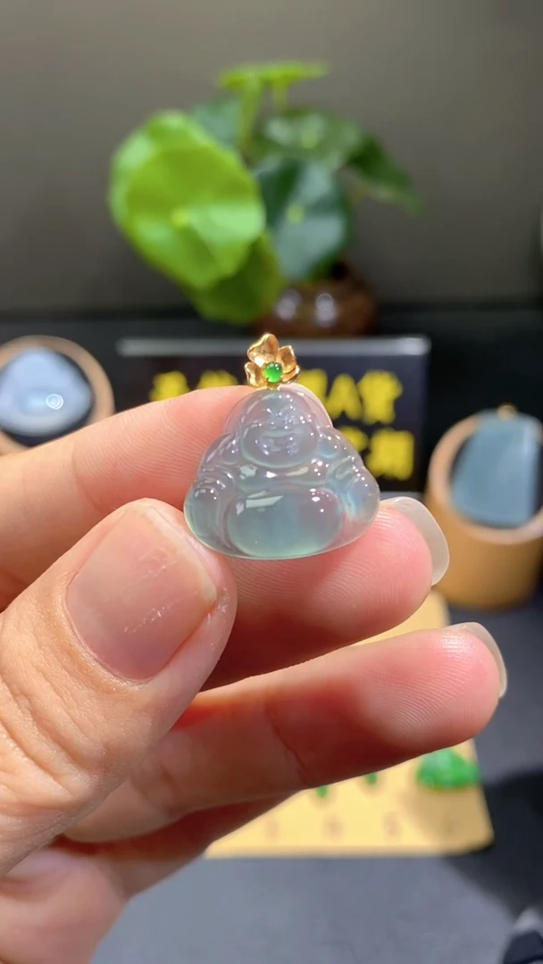 颈饰18K金镶嵌翡翠翡翠A货