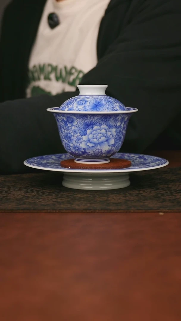 微瑕景德镇手工手绘