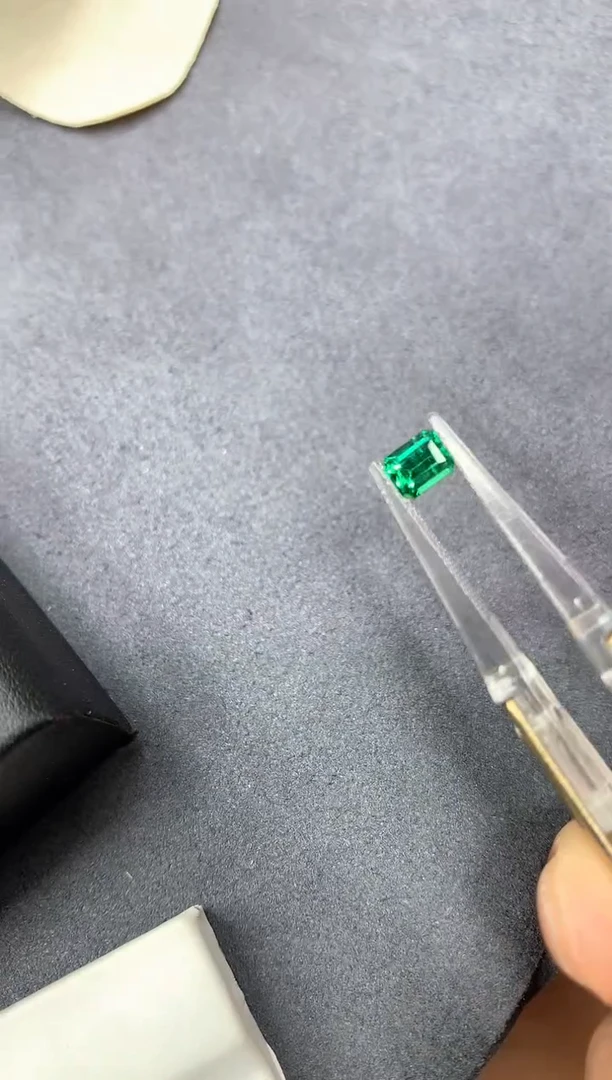 裸石祖母绿0.56ct 无油GUILD38971