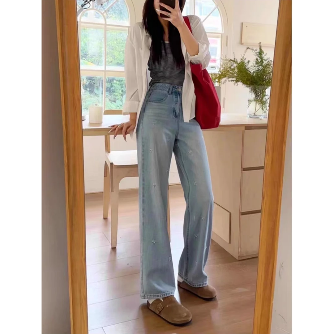 【晶晶】浅色刺绣牛仔裤女春季新款直筒裤大码宽松窄版阔腿裤33223