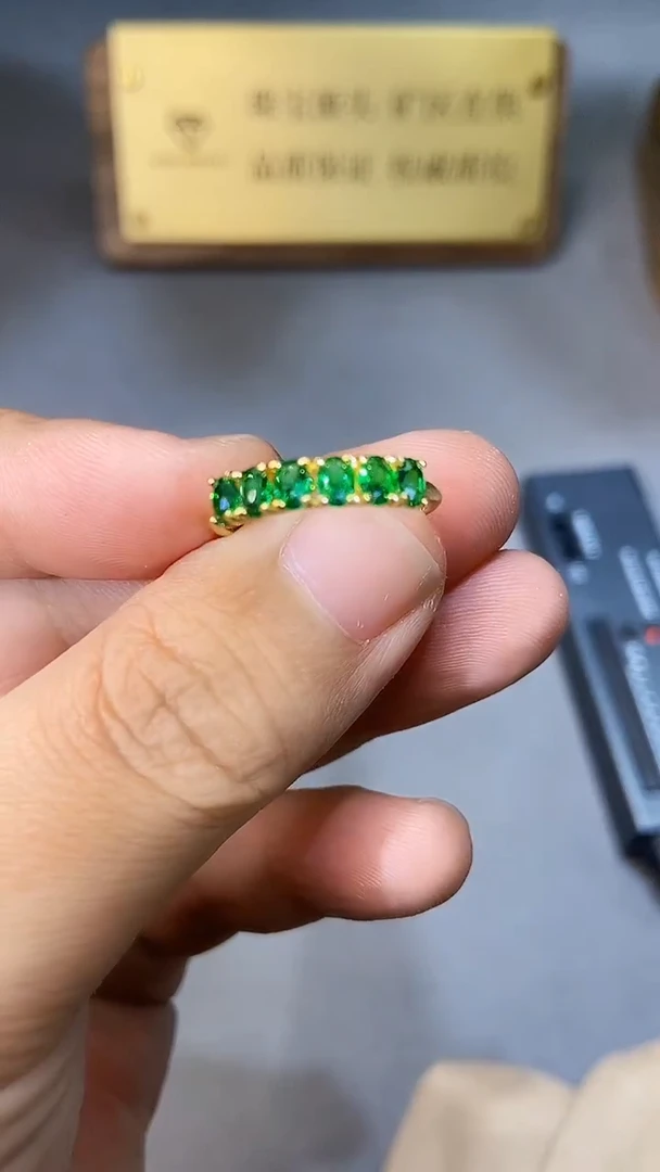 【闪购商品】祖母绿戒指银S925镶嵌354