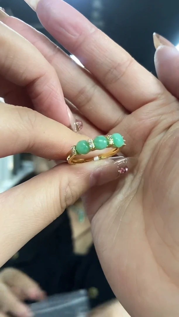 【闪购商品】翡翠戒指未镶嵌多样性发其一颜色微差