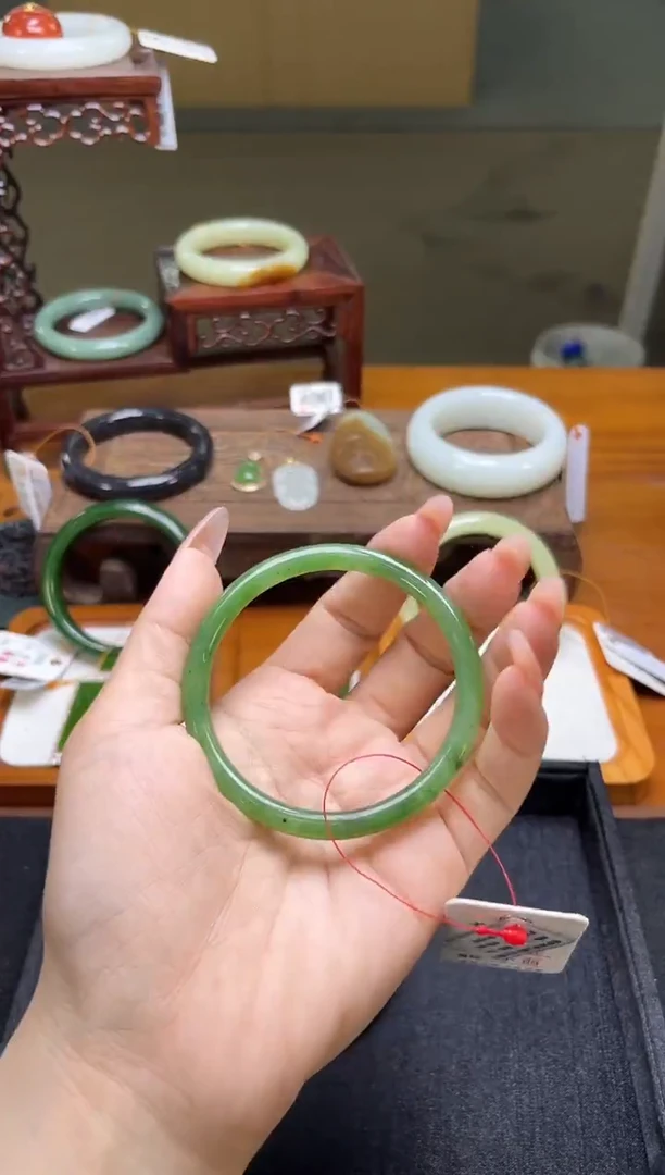 未镶嵌手镯和田玉俄料爆米花叮当镯 57+圈