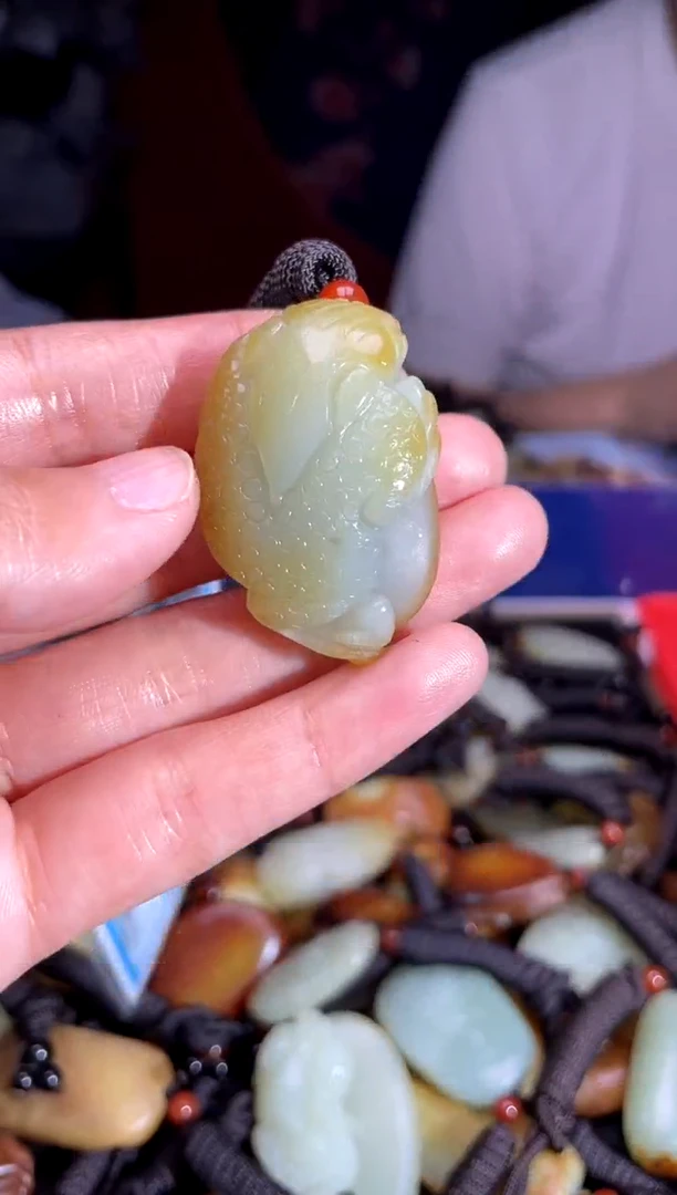 和田玉未镶嵌挂件1