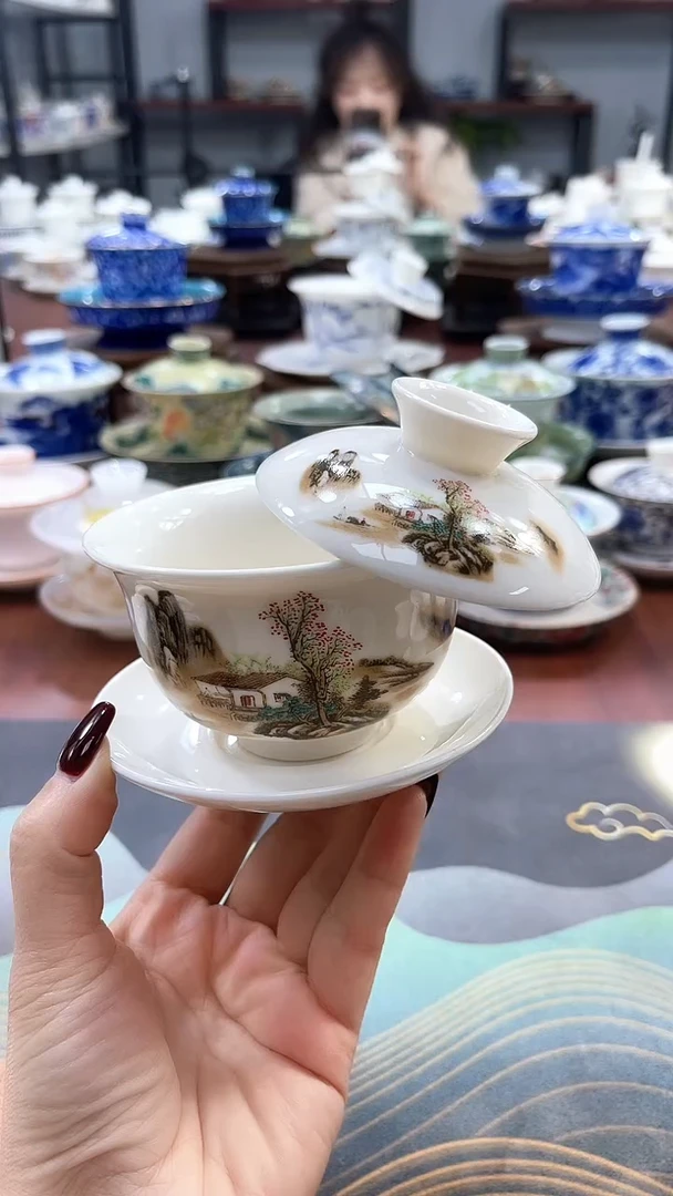 【闪购商品】小号湖光山景元宝盖碗