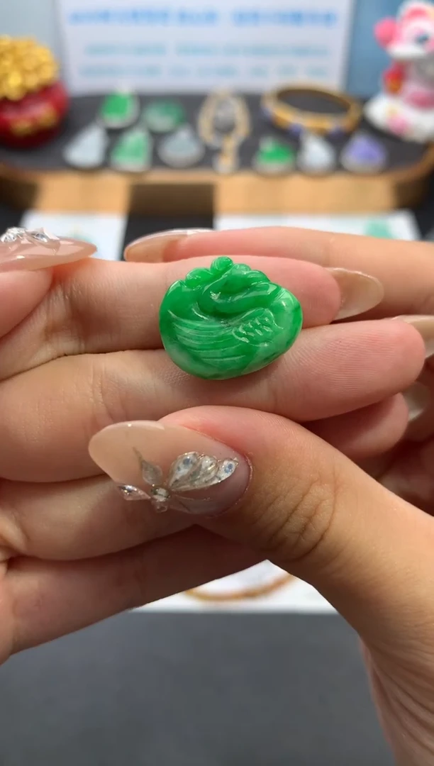翡翠未镶嵌颈饰模式推广期48小时鉴赏期