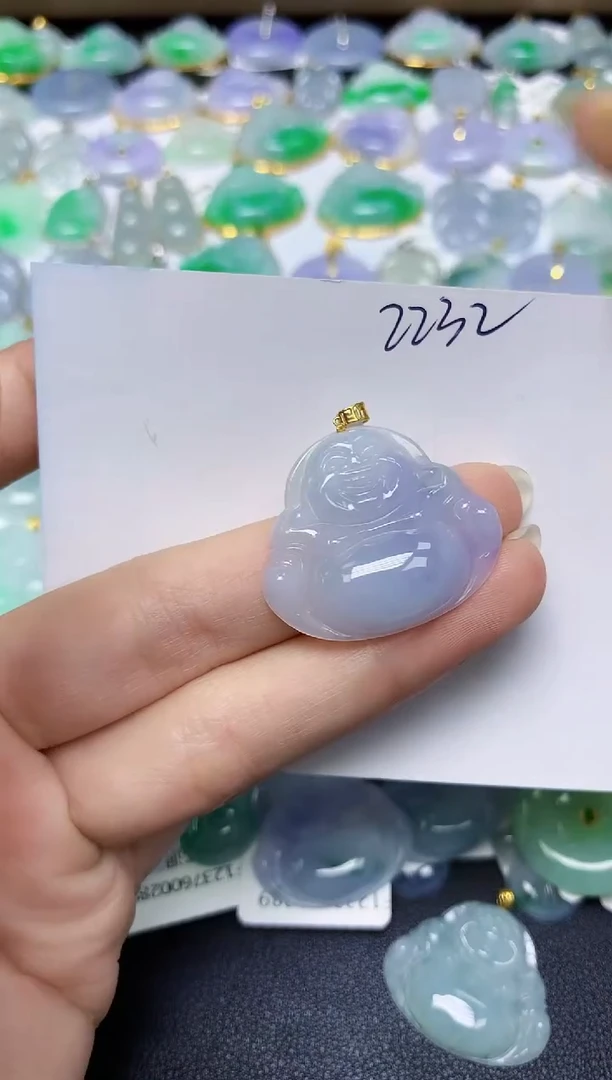 翡翠18K金镶嵌颈饰 天然缅甸翡翠A货