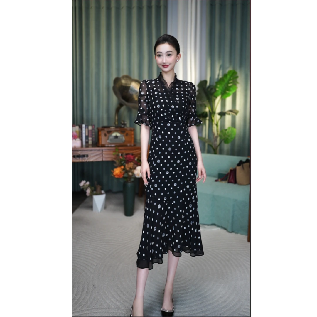 SUSSI/古色‘’山茶花‘’交叉领中袖提花波点连衣裙