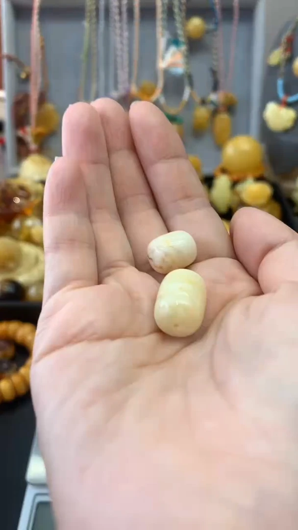 【闪购商品】琥珀珠宝奇石未镶嵌300一单